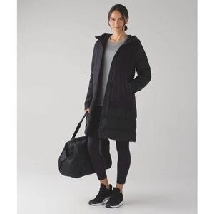 LULULEMON Fluff The Cold Parka 600-Fill Down Black Hooded Coat Size 2